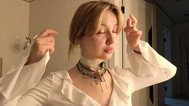 Snapshot of bonnyfloweer chatting on 10, 6, 2026 bonnyfloweer online show from 10, 6, 2026