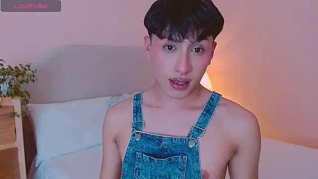 Snapshot of dilan_sp chatting on 15, 9, 2025 dilan sp online show from 15, 9, 2025