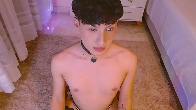 Snapshot of dilan_sp chatting on 8, 10, 2025 dilan sp online show from 8, 10, 2025