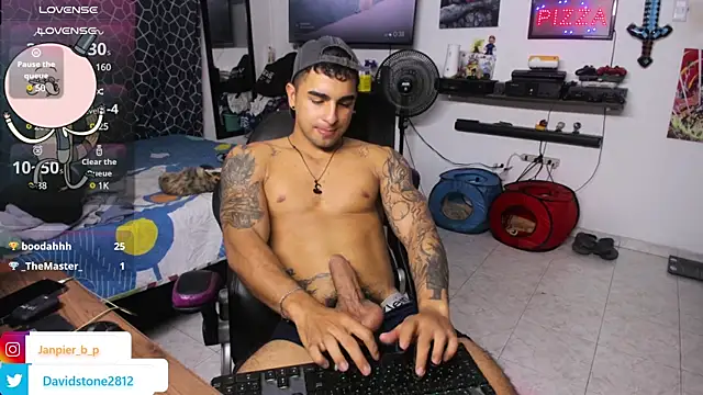 Snapshot of cJuan111 chatting on 20, 2, 2025 cJuan111 online show from 20, 2, 2025
