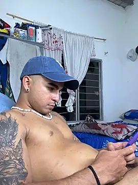 Snapshot of cJuan111 chatting on 23, 9, 2025 cJuan111 online show from 23, 9, 2025