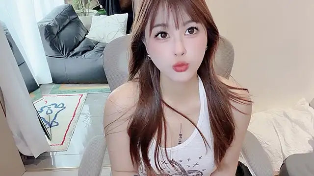 Snapshot of Neyllar chatting on 2, 6, 2026 Neyllar online show from 2, 6, 2026