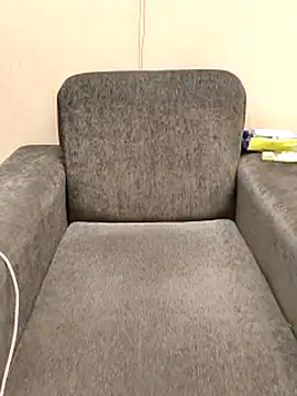 Snapshot of beby_girLL chatting on 6, 1, 2026 beby girLL online show from 6, 1, 2026