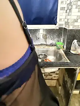 Snapshot of beby_girLL chatting on 9, 4, 2026 beby girLL online show from 9, 4, 2026