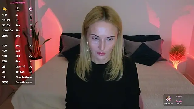 Snapshot of AlisssaRose chatting on 21, 10, 2025 AlisssaRose online show from 21, 10, 2025