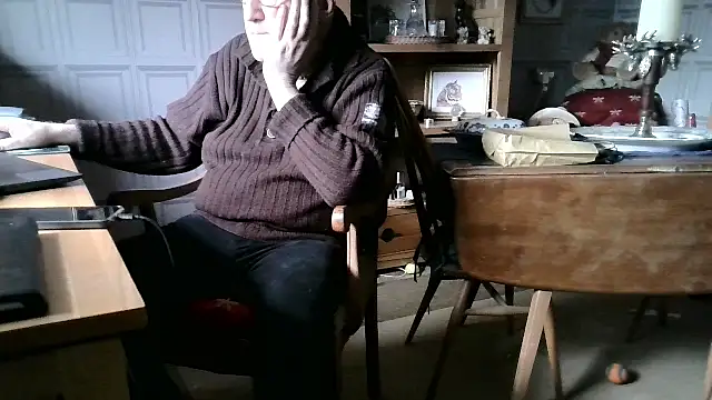Adamdaddybear online show from 18, 1, 2025