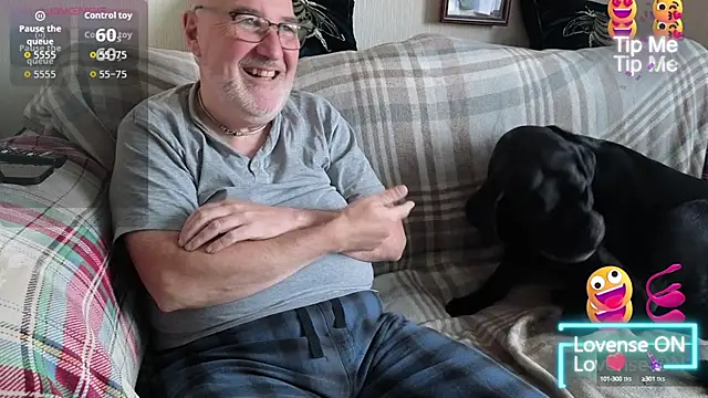 Snapshot of Adamdaddybear chatting on 21, 9, 2025 Adamdaddybear online show from 21, 9, 2025