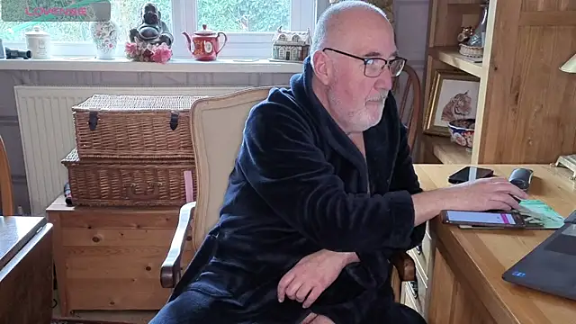 Snapshot of Adamdaddybear chatting on 9, 2, 2026 Adamdaddybear online show from 9, 2, 2026