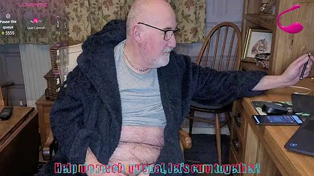 Snapshot of Adamdaddybear chatting on 20, 2, 2026 Adamdaddybear online show from 20, 2, 2026