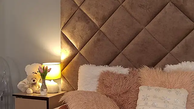 JaquelineM online show from 11, 1, 2025