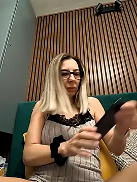 SukyGirl online show from 22, 12, 2024