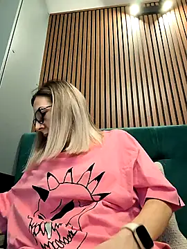 SukyGirl online show from 23, 12, 2024