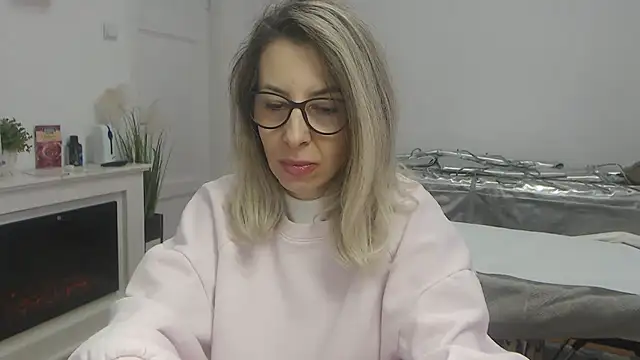 SukyGirl online show from 25, 2, 2025