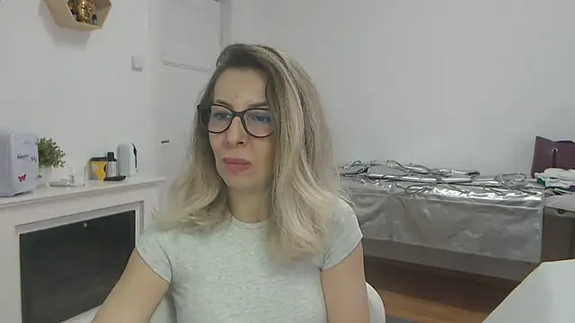 SukyGirl online show from 5, 3, 2025