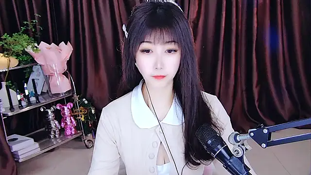 Snapshot of xiaoya666--baby chatting on 6, 3, 2025 xiaoya666--baby online show from 6, 3, 2025