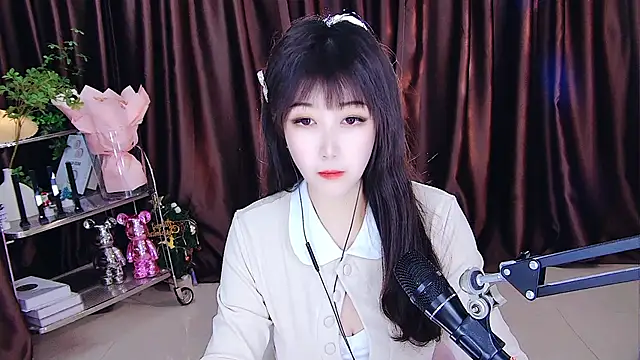 Snapshot of xiaoya666--baby chatting on 7, 3, 2025 xiaoya666--baby online show from 7, 3, 2025