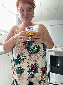 Sweetleeahxx online show from 19, 9, 2025