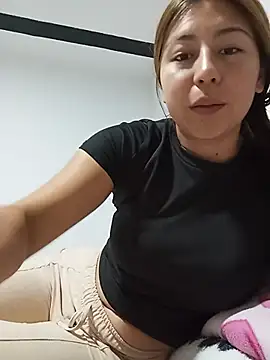 Snapshot of Sara_Brownx chatting on 2, 6, 2026 Sara Brownx online show from 2, 6, 2026
