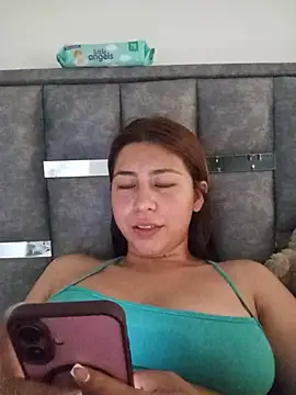 Snapshot of Sara_Brownx chatting on 23, 6, 2026 Sara Brownx online show from 23, 6, 2026