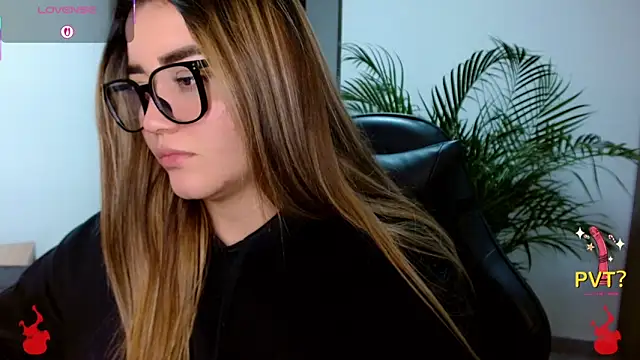 Lucia star   online show from 27, 4, 2026