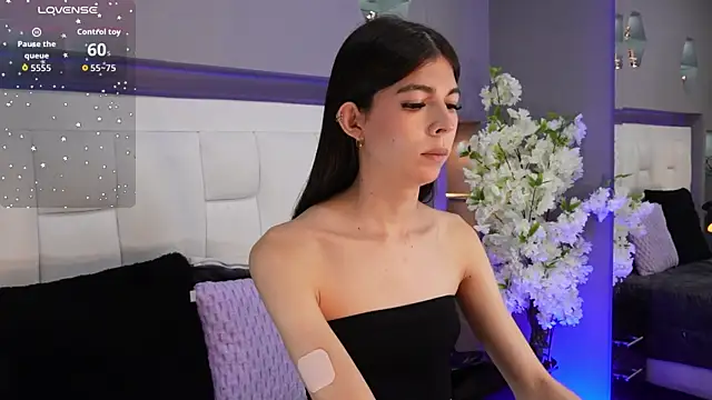 CuteAri online show from 2, 11, 2025