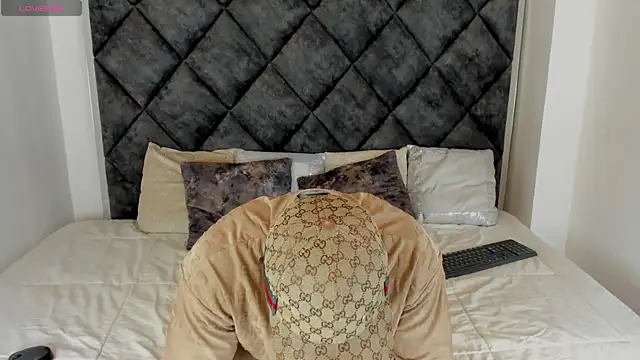 Latrellx7 online show from 19, 9, 2025