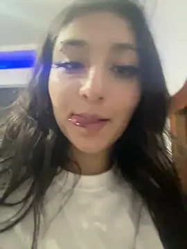 Snapshot of julyana_ chatting on 11, 12, 2024 julyana online show from 11, 12, 2024