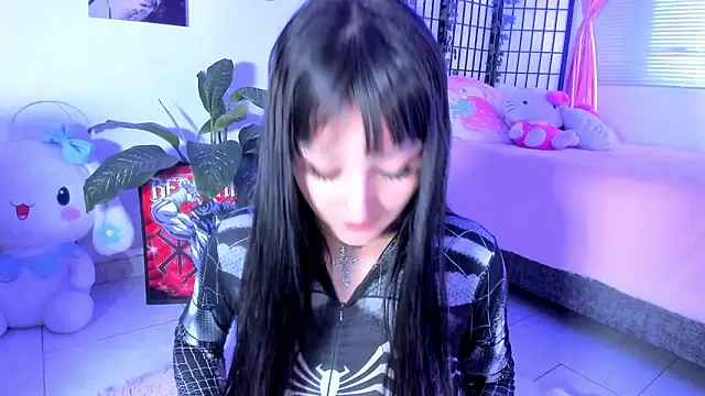 julyana  online show from 9, 3, 2026