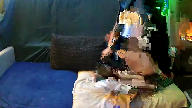 LillyAn123 online show from 12, 2, 2025