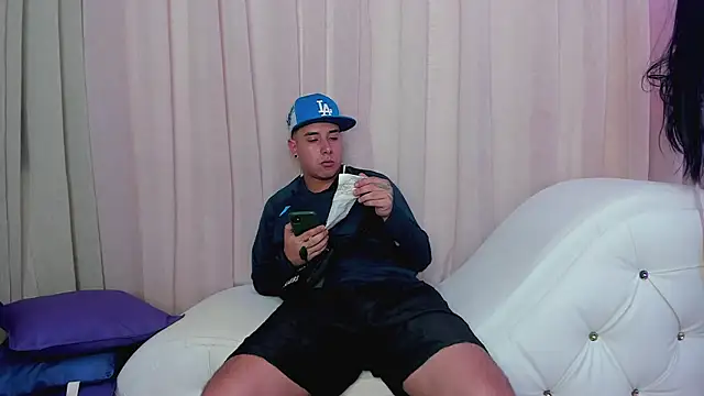 Yourslust  online show from 8, 5, 2026