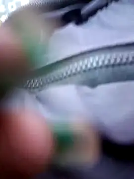 cute-mahek online show from 20, 12, 2025