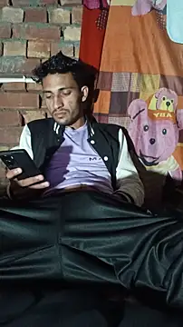 Snapshot of AjaxStar chatting on 17, 11, 2025 AjaxStar online show from 17, 11, 2025