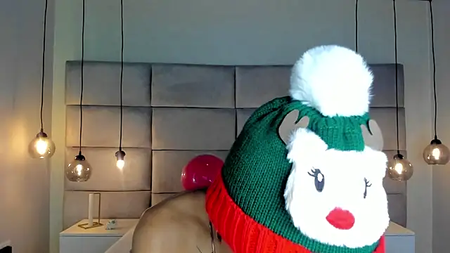 MiaMorgan  online show from 24, 12, 2024
