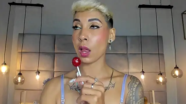 MiaMorgan  online show from 13, 1, 2025