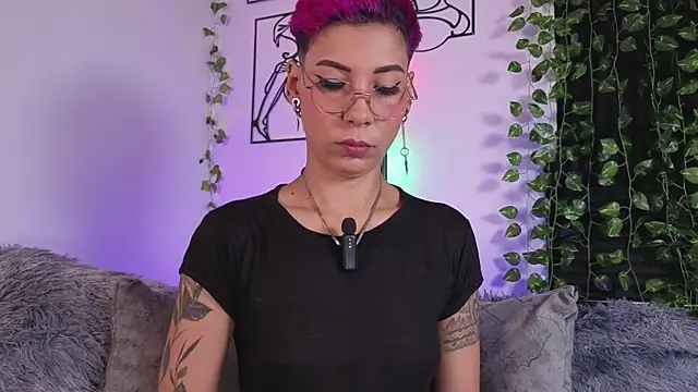 Snapshot of MiaMorgan_ chatting on 5, 12, 2025 MiaMorgan online show from 5, 12, 2025