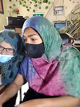 Snapshot of NAJWA-ARAB chatting on 10, 12, 2024 NAJWA-ARAB online show from 10, 12, 2024