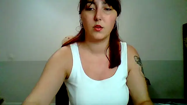 Snapshot of MiaStika chatting on 8, 9, 2025 MiaStika online show from 8, 9, 2025