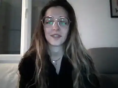 Snapshot of MissBella131 chatting on 1, 2, 2025 MissBella131 online show from 1, 2, 2025