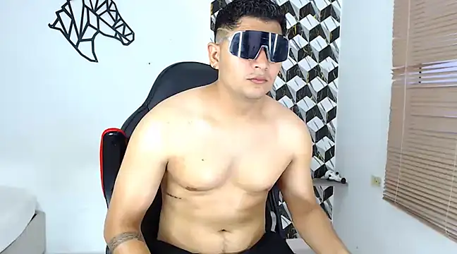 mathias cocks online show from 18, 12, 2024
