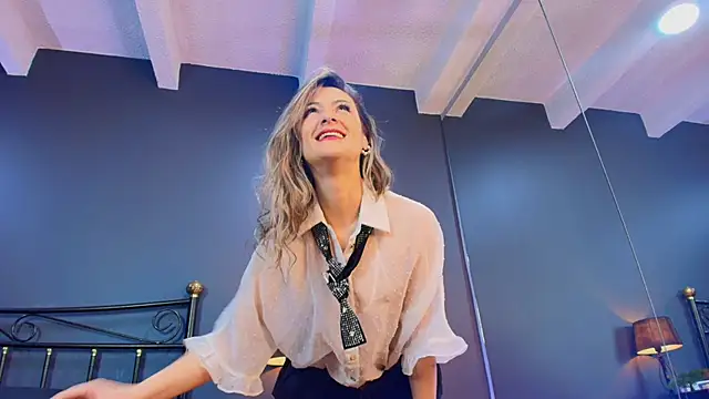 Snapshot of AryTorres_ chatting on 12, 9, 2025 AryTorres  online show from 12, 9, 2025