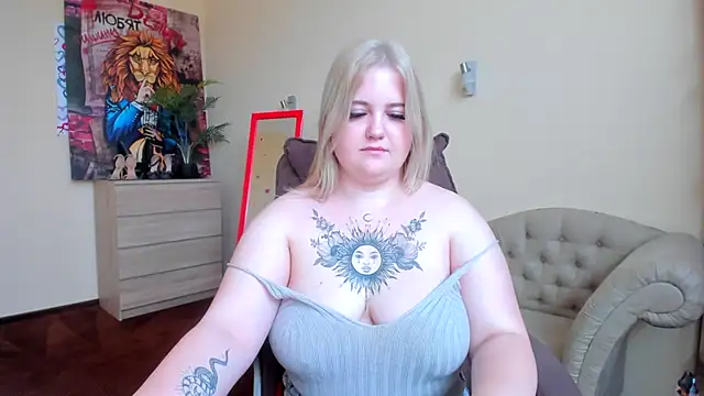 Doliss online show from 9, 10, 2025