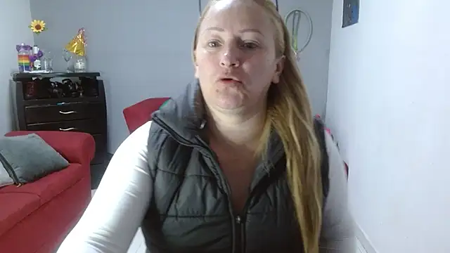 emperabigbootybigass online show from 8, 1, 2025
