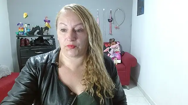 emperabigbootybigass online show from 3, 2, 2025