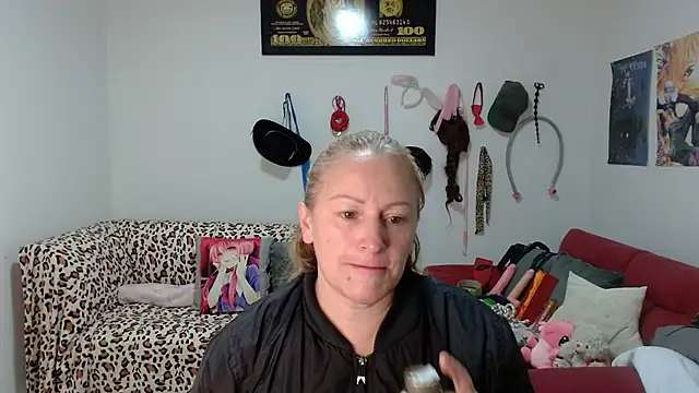 emperabigbootybigass online show from 13, 3, 2026