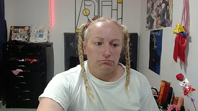 emperabigbootybigass online show from 11, 5, 2026