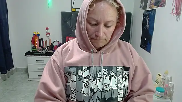 emperabigbootybigass online show from 13, 5, 2026