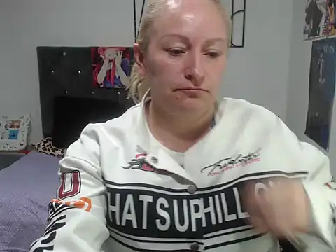 emperabigbootybigass online show from 22, 6, 2026