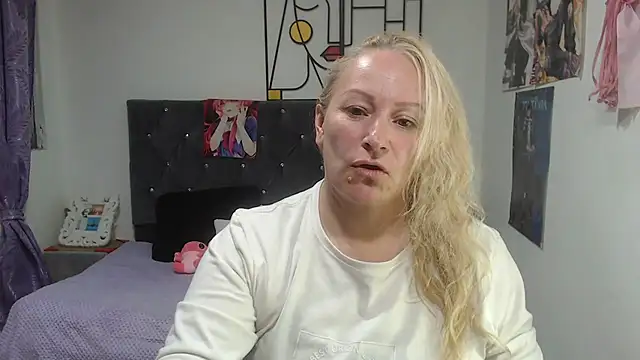 emperabigbootybigass online show from 27, 6, 2026