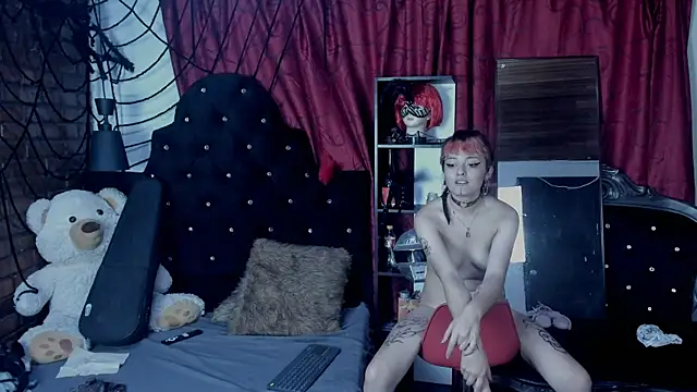 Snapshot of Baby_Punk chatting on 10, 1, 2025 Baby Punk online show from 10, 1, 2025