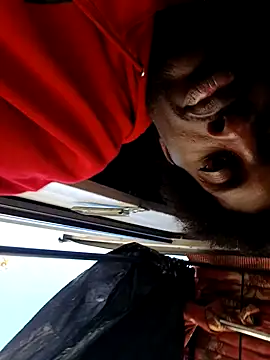 DevinToore online show from 29, 10, 2025